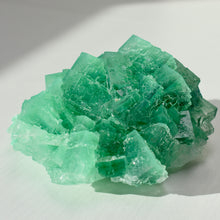 Load image into Gallery viewer, Halite with Paratacamite Inclusion