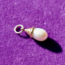 Load image into Gallery viewer, 14kt Solid Gold Drop Pearl Pendant