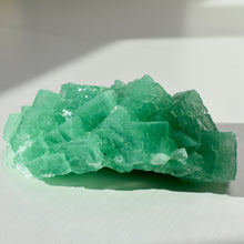 Load image into Gallery viewer, Halite with Paratacamite Inclusion