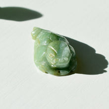 Load image into Gallery viewer, Burmese Nephrite Jade Jin Chan (Money Toad)