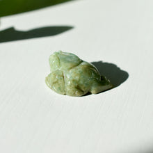 Load image into Gallery viewer, Burmese Nephrite Jade Jin Chan (Money Toad)