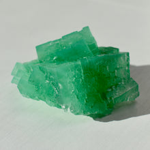 Load image into Gallery viewer, Halite with Paratacamite Inclusions