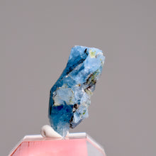 Load image into Gallery viewer, Aquamarine from the Sawtooth Range in Idaho