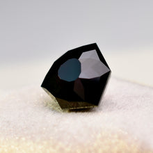 Load image into Gallery viewer, Precision Cut Garnet