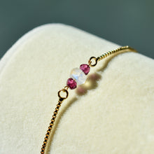 Load image into Gallery viewer, Adjustable Rhyolite Garnet and Moonstone Bracelet