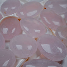 Load image into Gallery viewer, Rose Quartz Palm stones