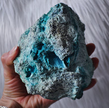 Load image into Gallery viewer, Malachite on Chrysocolla with Shattuckite