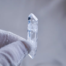 Load image into Gallery viewer, Double Terminated Lemurian Crystal Point