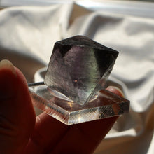 Load image into Gallery viewer, Fluorite Octahedron