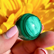 Load image into Gallery viewer, Malachite Sphere
