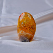 Load image into Gallery viewer, Bumblebee Jasper Freeform