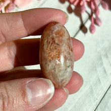 Load image into Gallery viewer, Sunstone Shiva Lingam