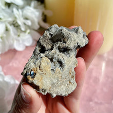 Load image into Gallery viewer, Herkimer Diamonds in Matrix