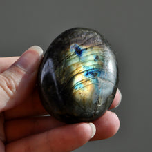 Load image into Gallery viewer, Labradorite Palm Stone