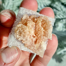 Load image into Gallery viewer, Pink Halite