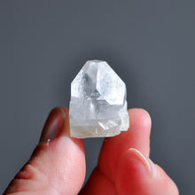 Load image into Gallery viewer, Clear Quartz
