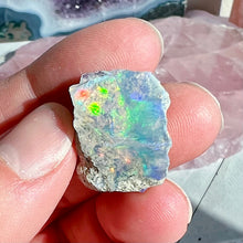 Load image into Gallery viewer, Raw Ethiopian Opal