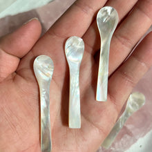 Load image into Gallery viewer, Mother of Pearl Spoons