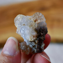 Load image into Gallery viewer, Hyalite Opal