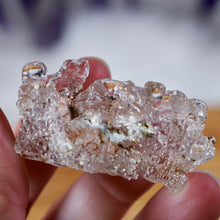 Load image into Gallery viewer, Hyalite Opal Snail