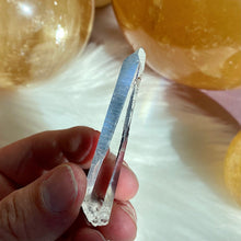 Load image into Gallery viewer, Pristine Lemurian Crystal Point