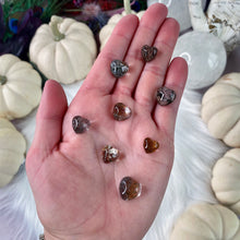 Load image into Gallery viewer, Garden Quartz Hearts