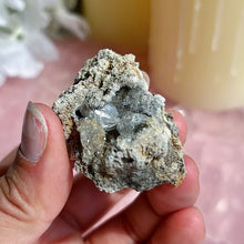 Load image into Gallery viewer, Herkimer Diamonds in Matrix