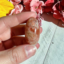 Load image into Gallery viewer, Sunstone Shiva Lingam