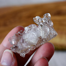 Load image into Gallery viewer, Hyalite Opal Snail