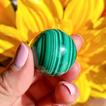 Load image into Gallery viewer, Malachite Sphere