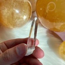 Load image into Gallery viewer, Pristine Lemurian Crystal Point