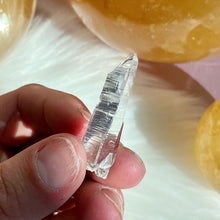 Load image into Gallery viewer, Pristine Lemurian Crystal Point