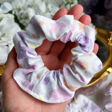 Load image into Gallery viewer, Exclusive Crystal Scrunchies