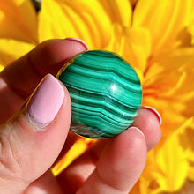 Load image into Gallery viewer, Malachite Sphere