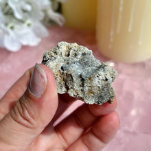 Load image into Gallery viewer, Herkimer Diamonds in Matrix