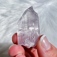 Load image into Gallery viewer, Kunzite