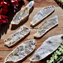 Load image into Gallery viewer, Selenite Charging Plate