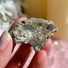 Load image into Gallery viewer, Herkimer Diamonds in Matrix