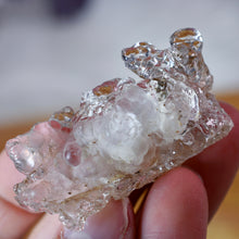 Load image into Gallery viewer, Hyalite Opal Snail