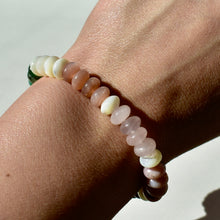 Load image into Gallery viewer, Summer Stretch Bracelet
