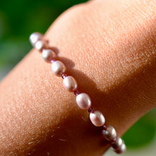 Load image into Gallery viewer, Lilac Pearls x Garnet Bracelet
