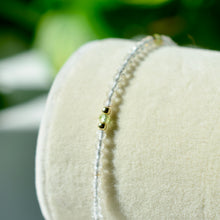 Load image into Gallery viewer, Peridot and Quartz Bracelet
