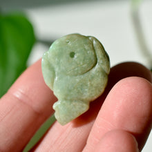 Load image into Gallery viewer, Burmese Nephrite Jade Jin Chan (Money Toad)
