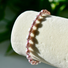 Load image into Gallery viewer, Lilac Pearls x Garnet Bracelet
