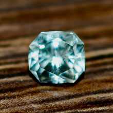 Load image into Gallery viewer, Mint Green Tourmaline
