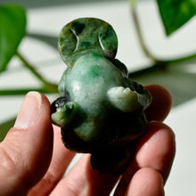 Load image into Gallery viewer, Burmese Nephrite Jade Jin Chan (Money Toad)
