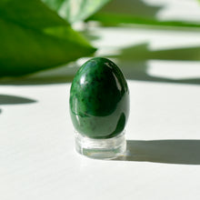 Load image into Gallery viewer, Canadian Nephrite Jade Egg
