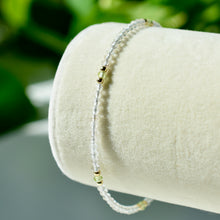 Load image into Gallery viewer, Peridot and Quartz Bracelet

