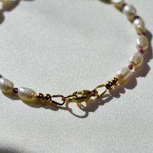 Load image into Gallery viewer, Pearl and Rhodolite Garnet Bracelet
