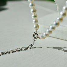 Load image into Gallery viewer, Pearl Necklace
